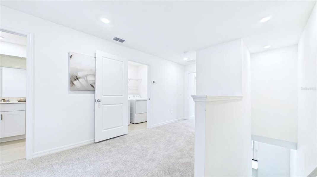 Spacious, unfurnished interior of a new home in , Ruskin (Image 23).