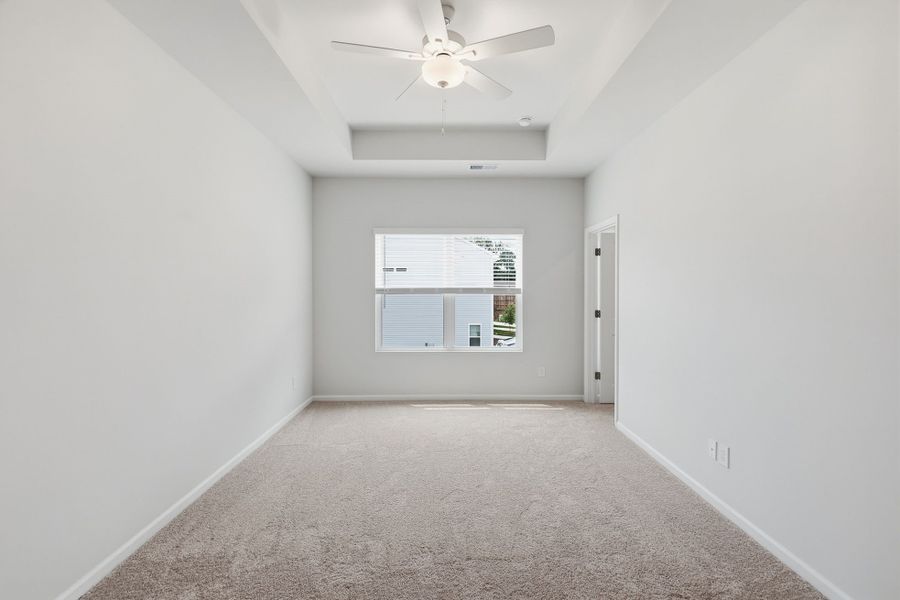 Spacious, unfurnished interior of a new home in Lakeview Village, Charlotte (Image 19).
