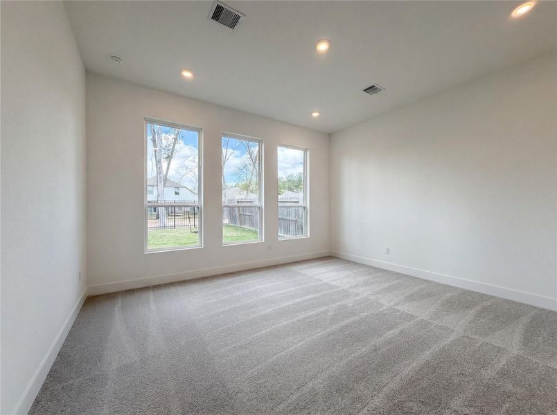 Spacious, unfurnished interior of a new home in , Porter (Image 20).