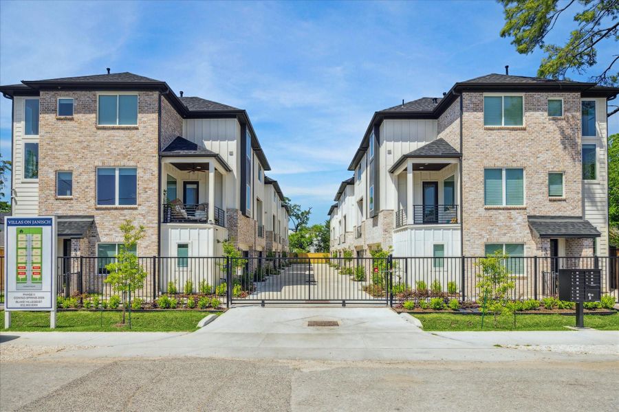 Image 6 of a home in .