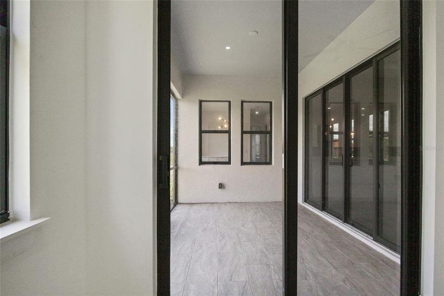 Spacious, unfurnished interior of a new home in , Punta Gorda (Image 21).