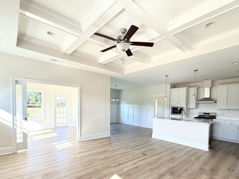 Spacious, unfurnished interior of a new home in Riverside Cove, Wilmington (Image 9).