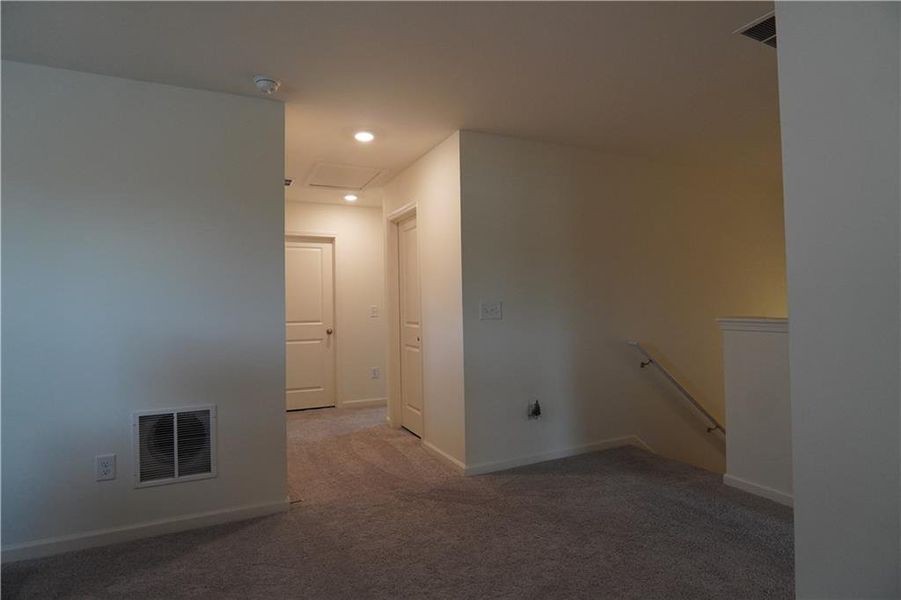 Spacious, unfurnished interior of a new home in Casteel, Bethlehem (Image 23). Spacious, unfurnished interior of a new home in Casteel, Bethlehem (Image 23).