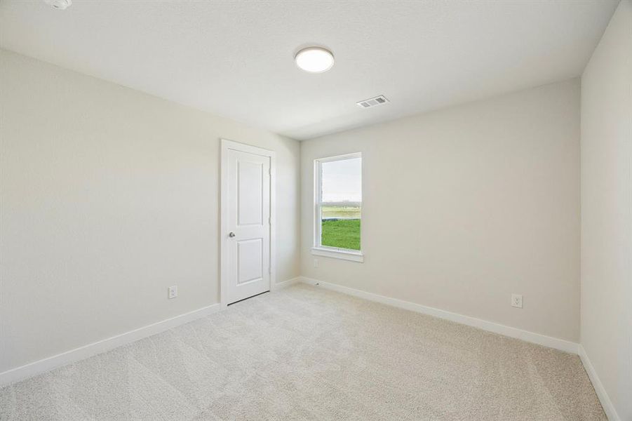 Spacious, unfurnished interior of a new home in Mercer Meadows, Royse City (Image 16).