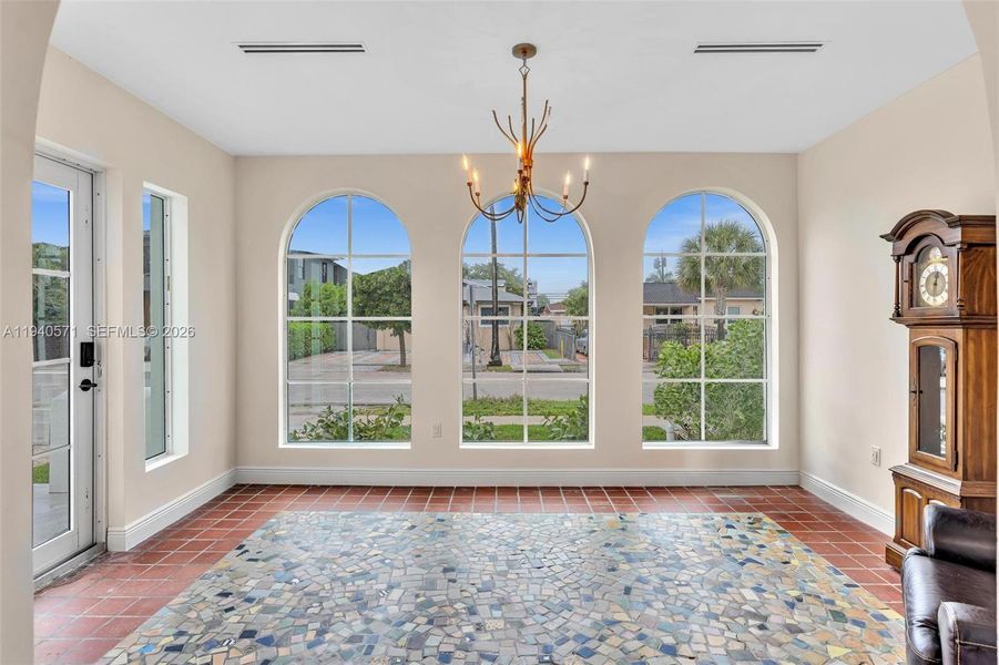 Spacious, unfurnished interior of a new home in , Miami (Image 19).