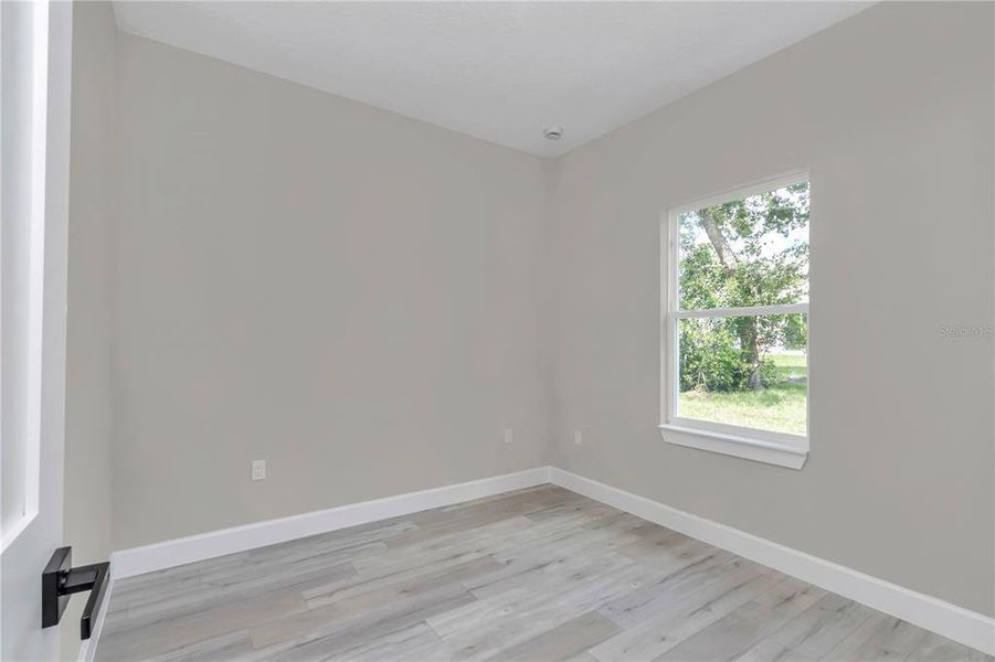 Spacious, unfurnished interior of a new home in , Ocala (Image 29).