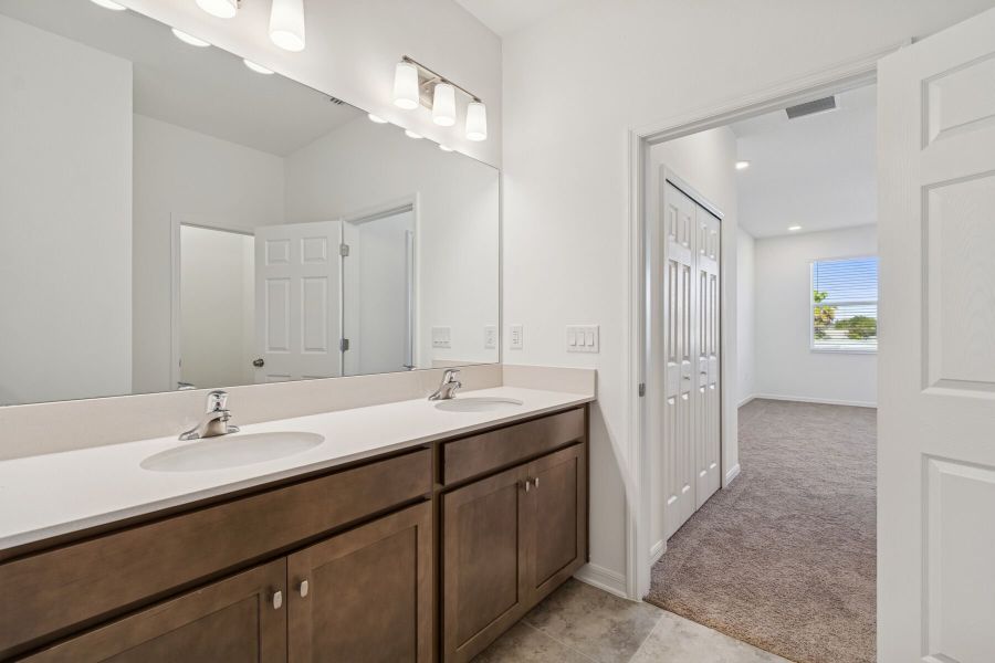 Owner's Bathroom Owner's Bathroom