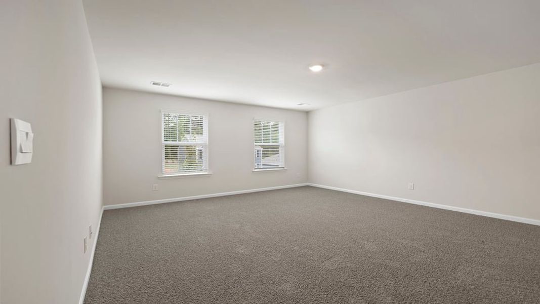Spacious, unfurnished interior of a new home in Lakestone, Woodruff (Image 30).