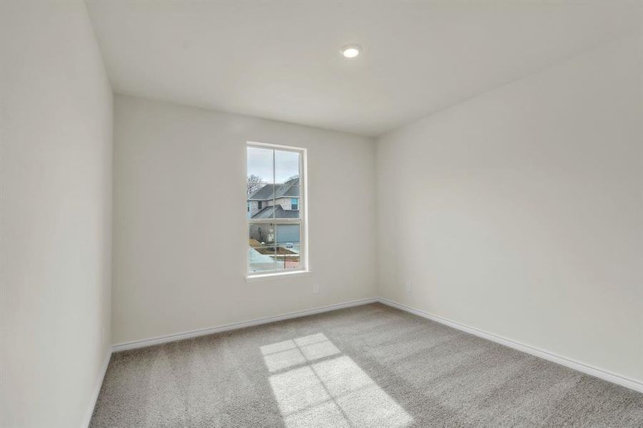 Spacious, unfurnished interior of a new home in The Landing at Hidden Lakes, McKinney (Image 14).