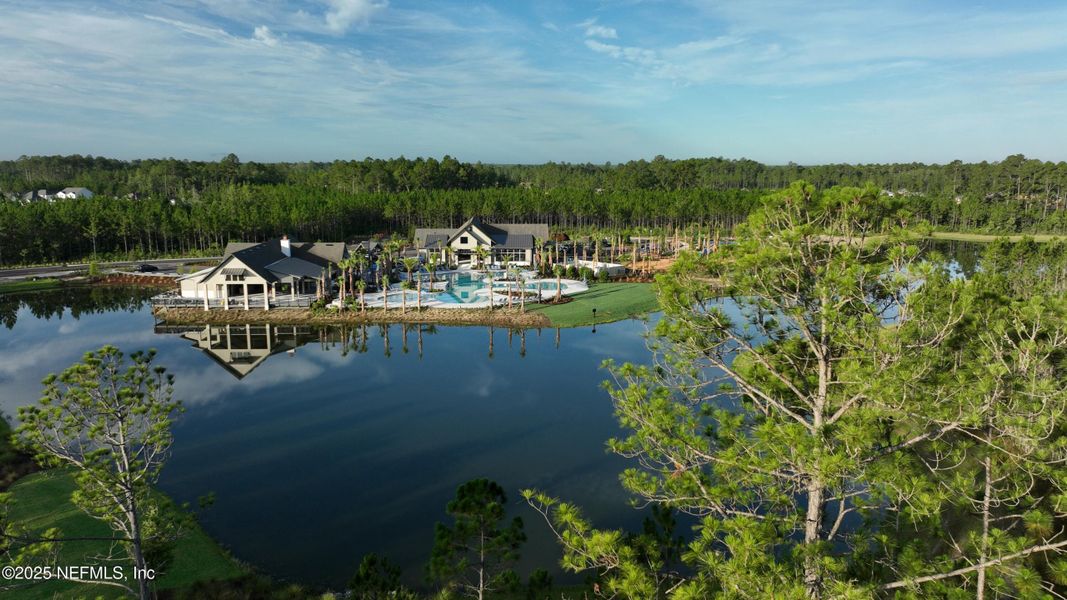 Community amenities in Tributary, Yulee (Image 4).