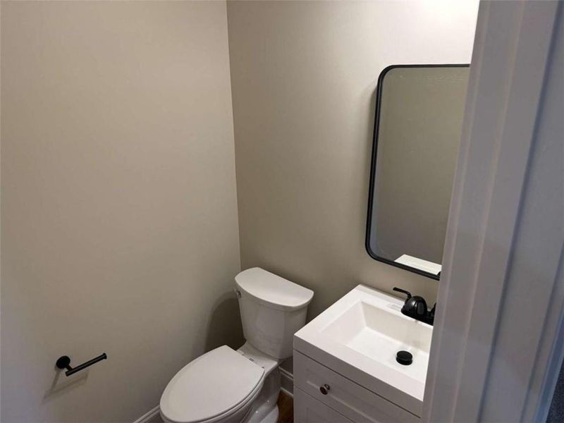 Furnished interior view inside a new home in , Mansfield (Image 9).
