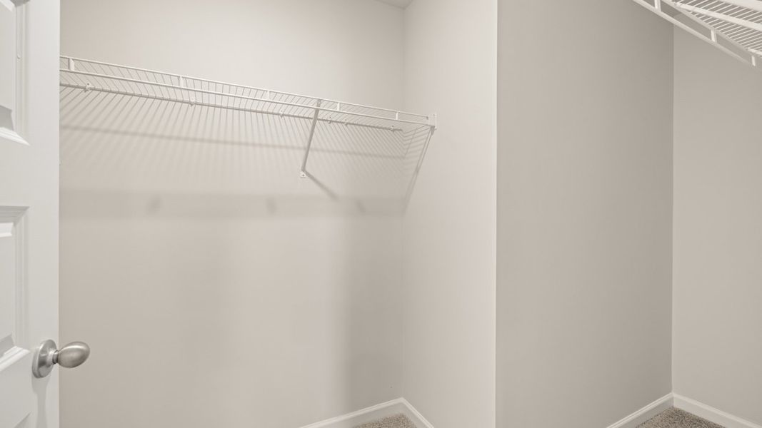 Spacious, unfurnished interior of a new home in Preserve at Dove Creek, Statham (Image 20).