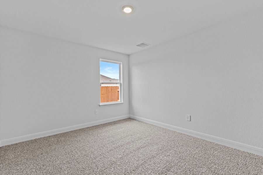 Spacious, unfurnished interior of a new home in Riverview, Georgetown (Image 10).
