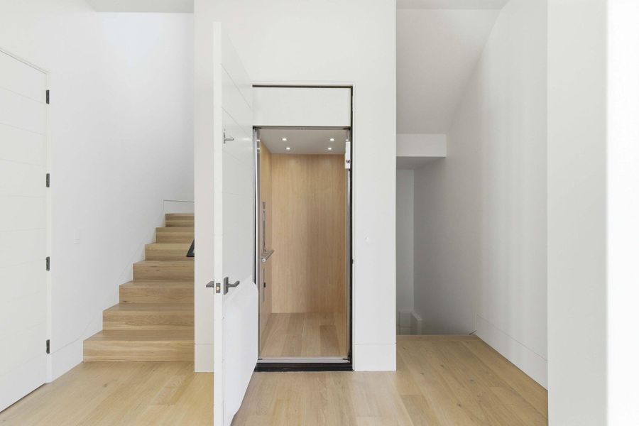 Image 90 of a home in .