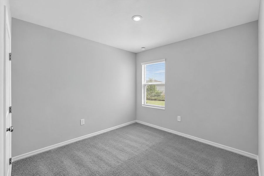 Spacious, unfurnished interior of a new home in Palm Wind, Hudson (Image 10).