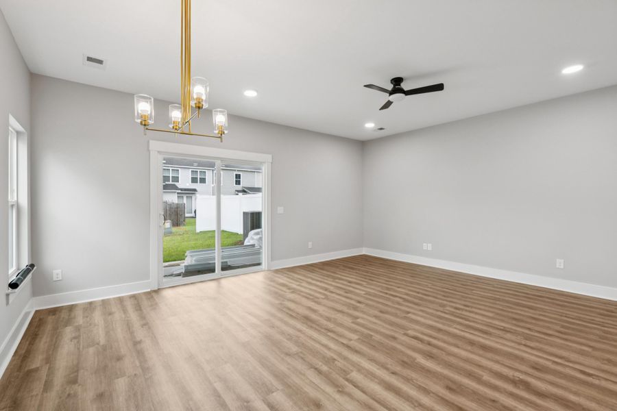 Spacious, unfurnished interior of a new home in , Goose Creek (Image 18).
