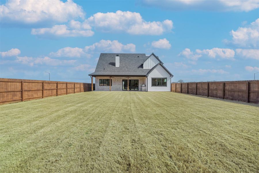 Exterior details and patio area of a home in , Somerville (Image 26).