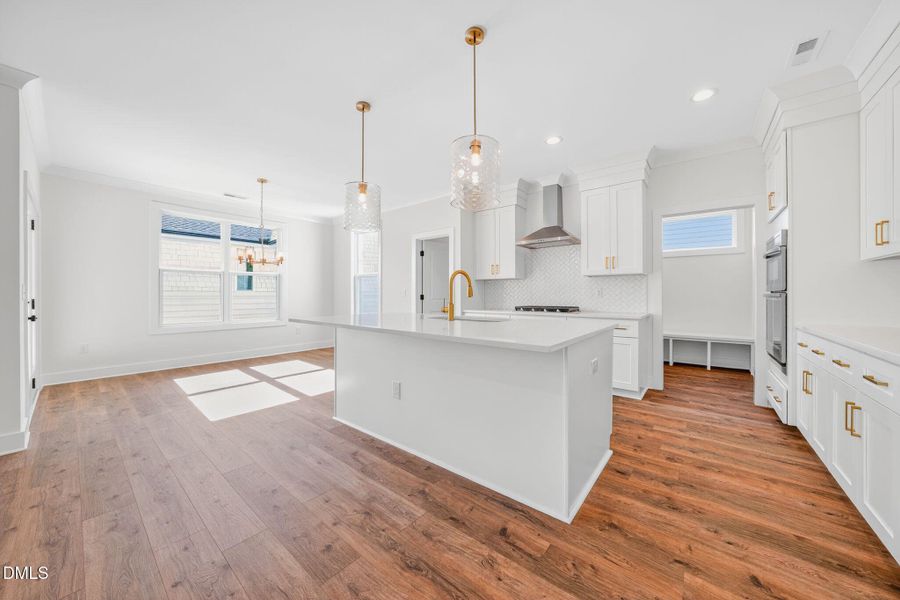 21-web-or-mls-205 W Maple (26 of 78)