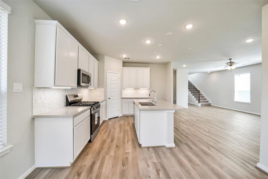 Furnished interior view inside a new home in Anderson Lake, Houston (Image 10).
