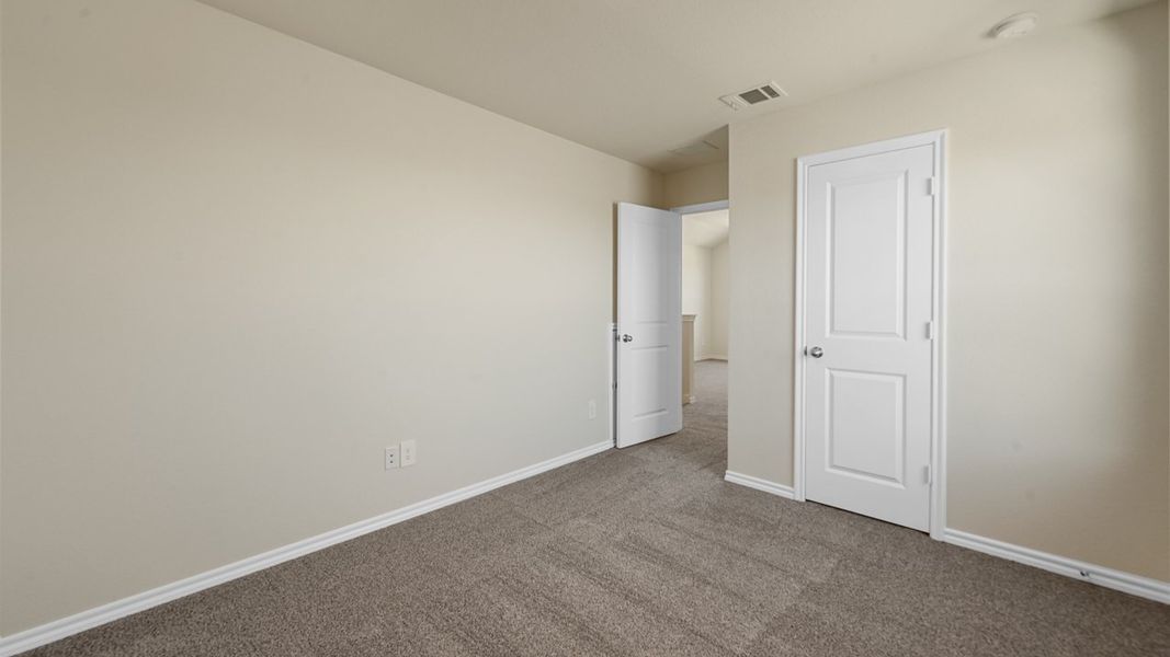 Spacious, unfurnished interior of a new home in Northspur, Terrell (Image 30).