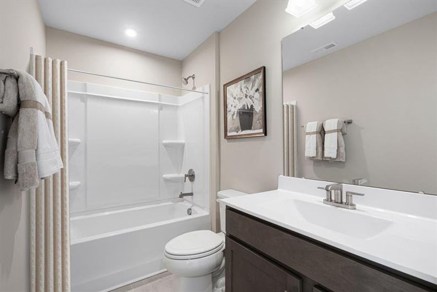 Representative furnished interior of a home built from the End Unit Nassau Cove by Ryan Homes in Anderson Farm, Calabash (Image 23).