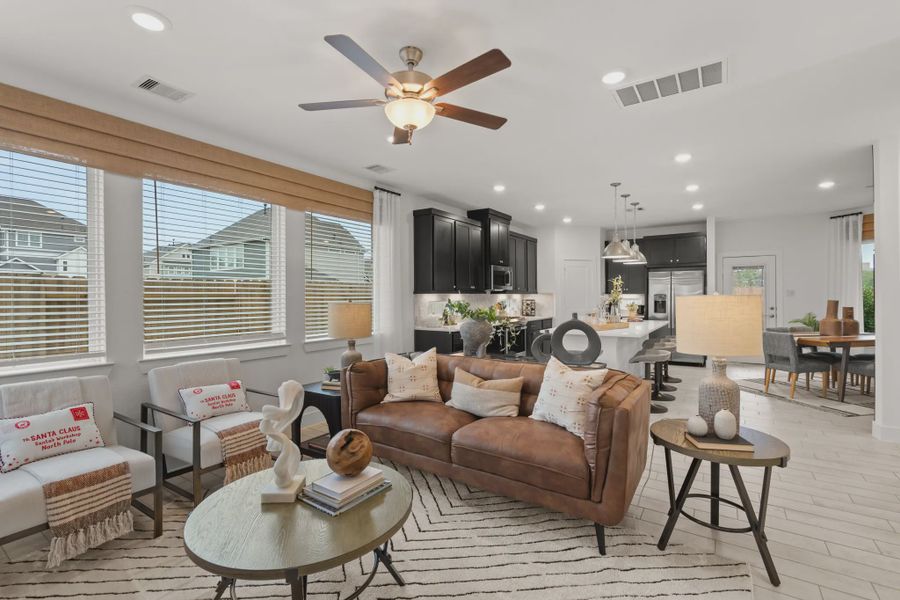 Representative furnished interior of a home built from the Rosewood by Chesmar Homes in Balmoral, Humble (Image 6).