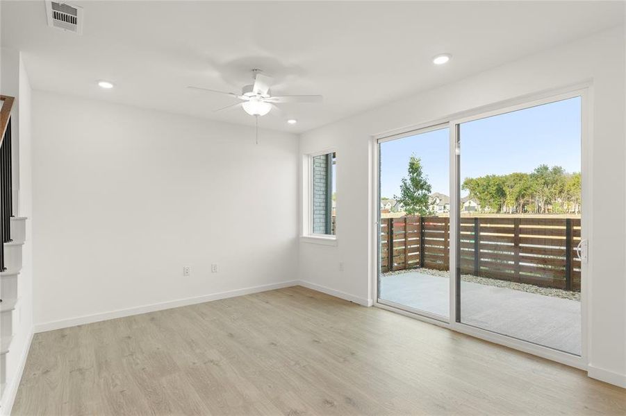 Spacious, unfurnished interior of a new home in , Melissa (Image 12).