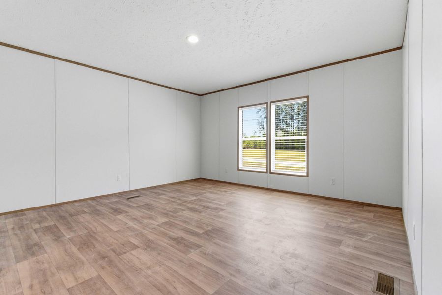 Spacious, unfurnished interior of a new home in , Orangeburg (Image 20).