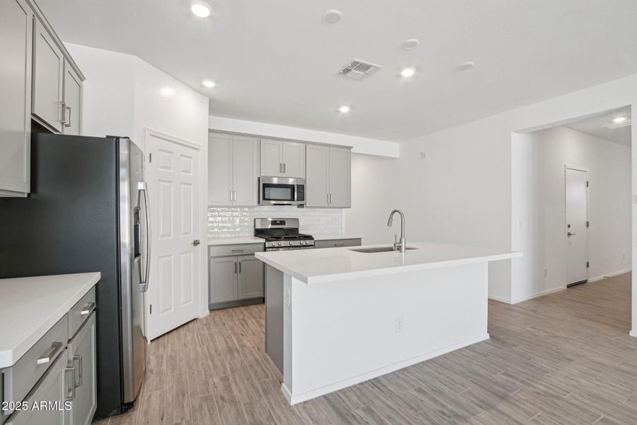 10-web-or-mls-W Mellen Ln-S3009-010 10-web-or-mls-W Mellen Ln-S3009-010