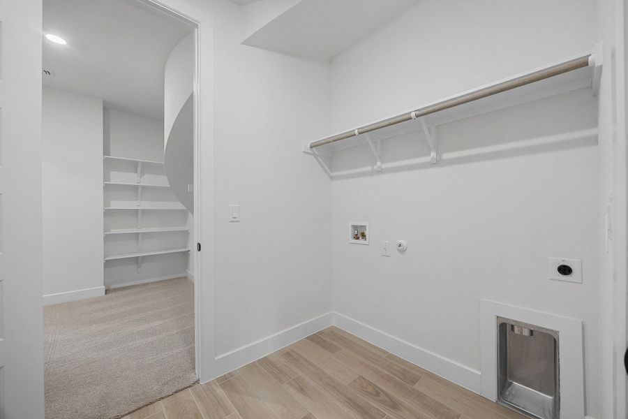 Spacious, unfurnished interior of a new home in Nolina, Georgetown (Image 34).