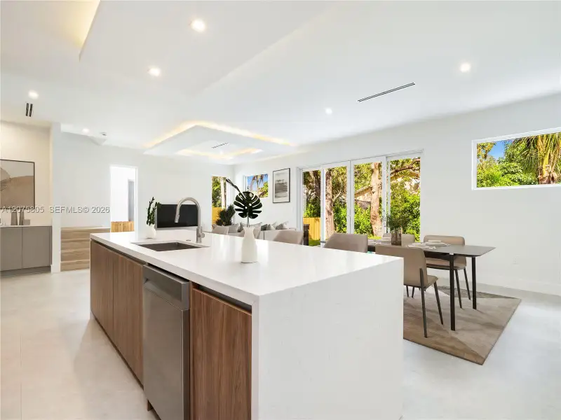 Furnished interior view inside a new home in , Fort Lauderdale (Image 4).