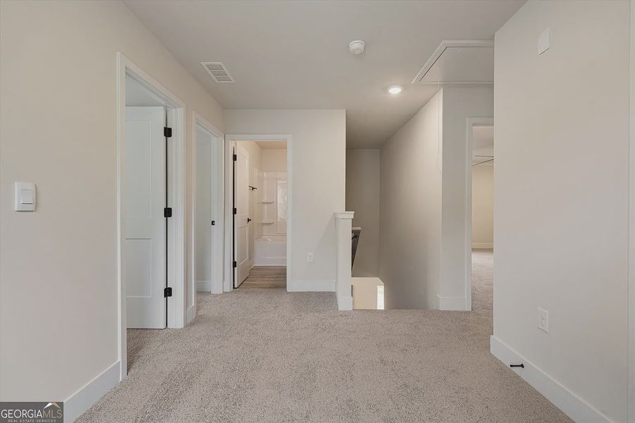Spacious, unfurnished interior of a new home in Canterbury Villas, Carrollton (Image 22).