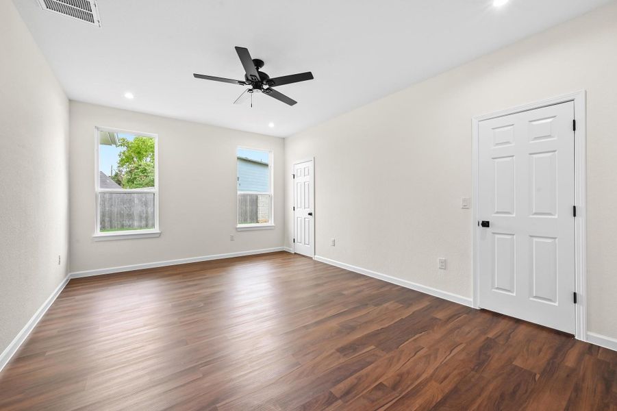 Owner bedroom Owner bedroom