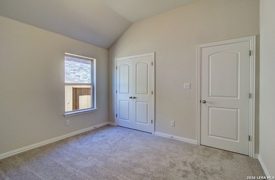 Spacious, unfurnished interior of a new home in Veramendi, New Braunfels (Image 19).