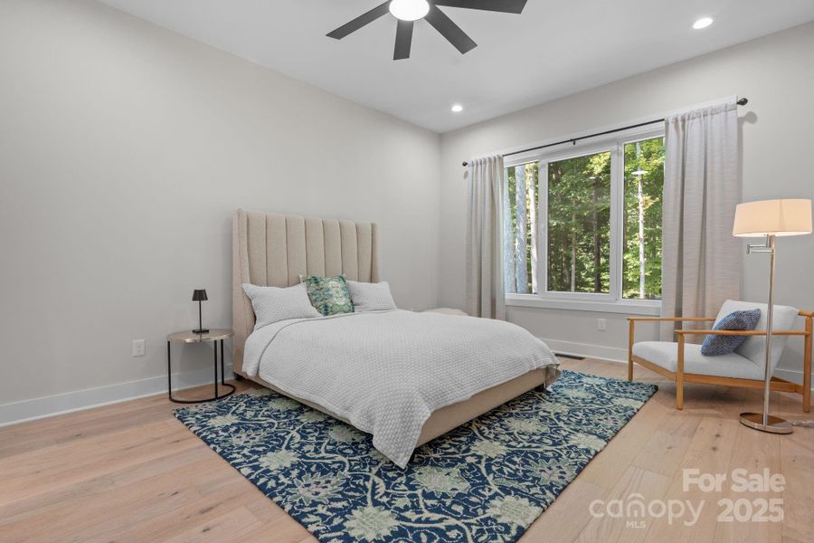 Furnished interior view inside a new home in , Terrell (Image 20).