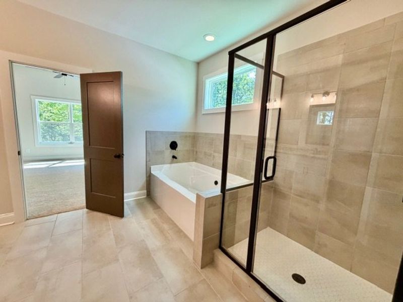 Furnished interior view inside a new home in Deer Creek, Moreland (Image 6).