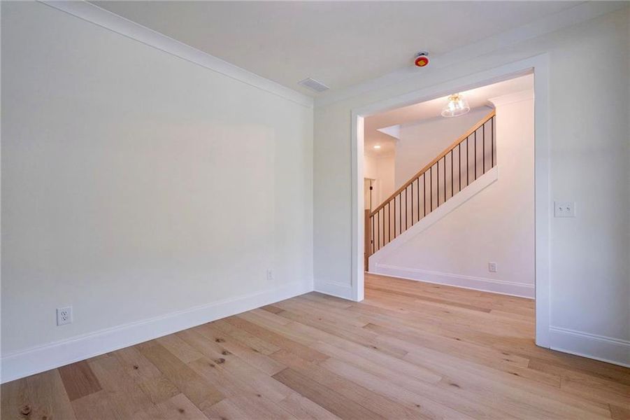 Spacious, unfurnished interior of a new home in , Atlanta (Image 28).