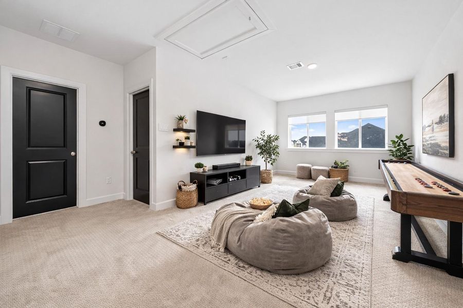 *8Virtually Staged** *8Virtually Staged**