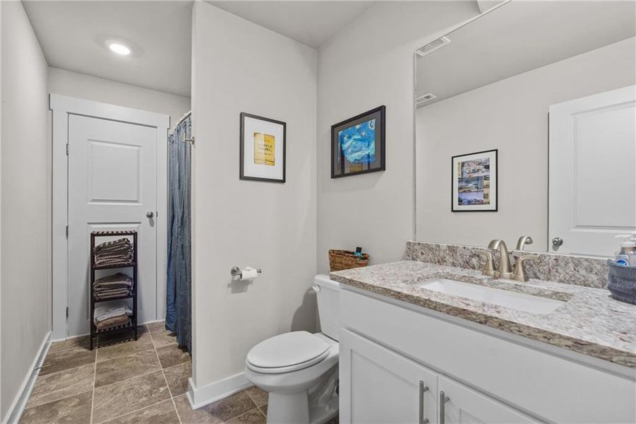Furnished interior view inside a new home in , Jefferson (Image 8).