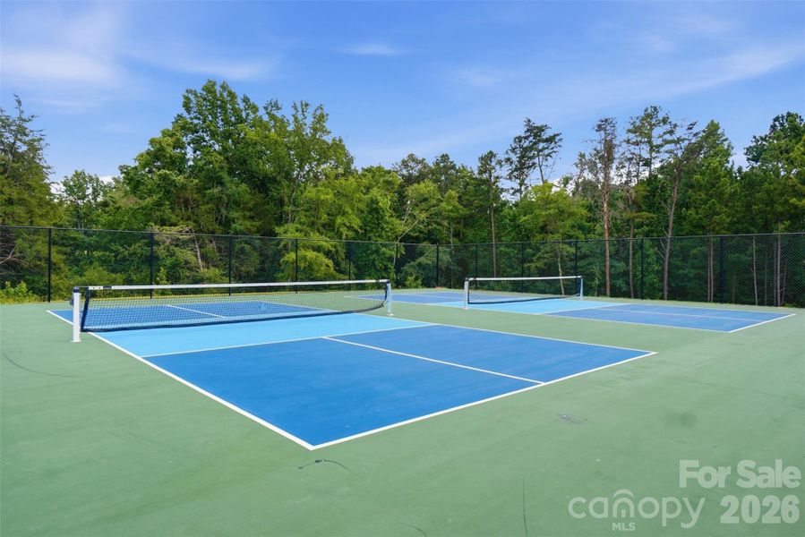 Community amenities in Fergus Crossing, York (Image 37). Community amenities in Fergus Crossing, York (Image 37).
