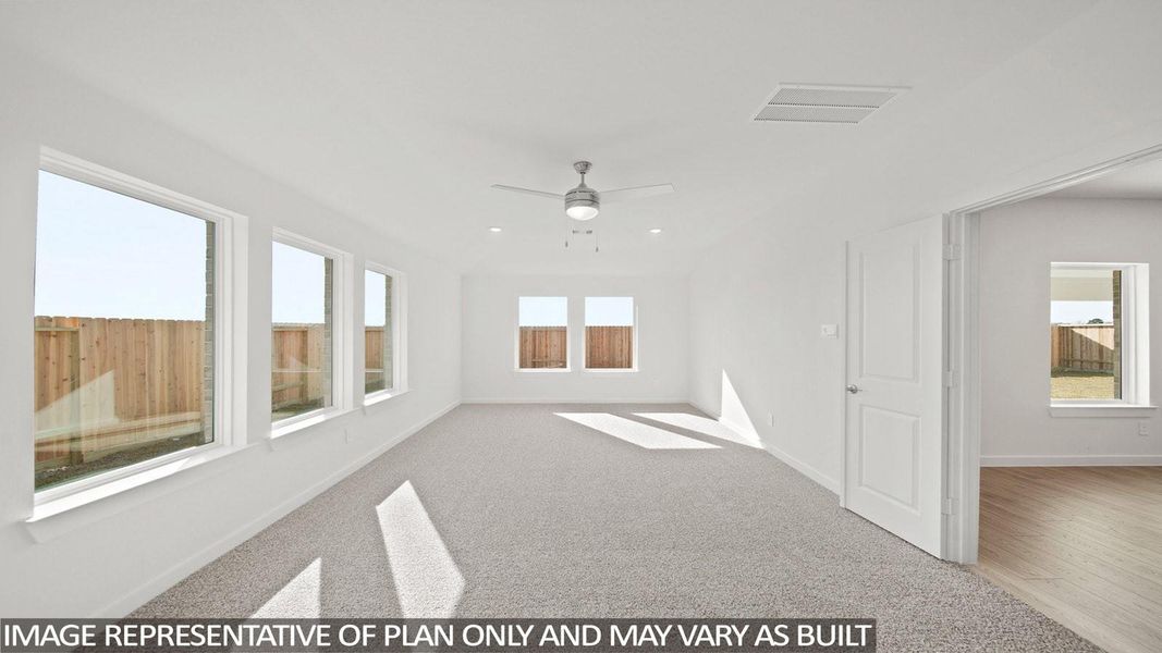 Spacious, unfurnished interior of a new home in Riverside Estates, Mont Belvieu (Image 20).