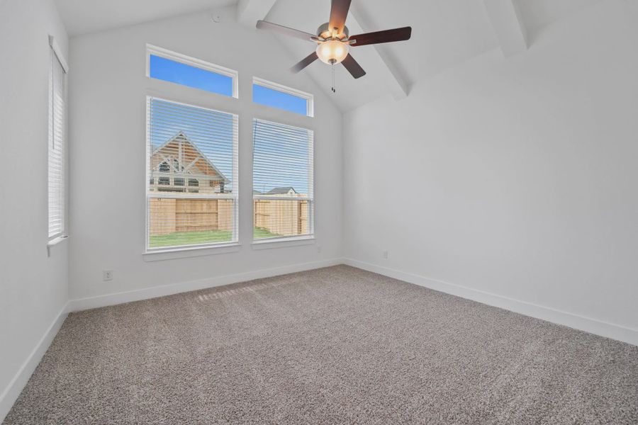 Spacious, unfurnished interior of a new home in Meridiana 50's and 60's, Manvel (Image 24).