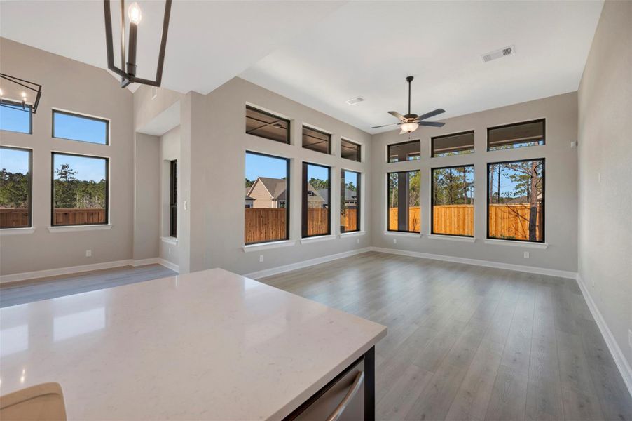 Spacious, unfurnished interior of a new home in Kresston, Magnolia (Image 28).