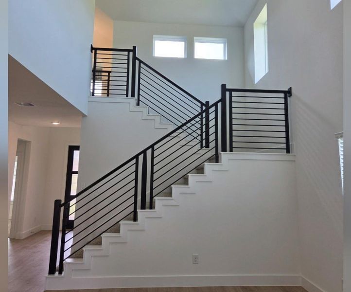 Spacious, unfurnished interior of a new home in Riverside Estates, Baytown (Image 12).