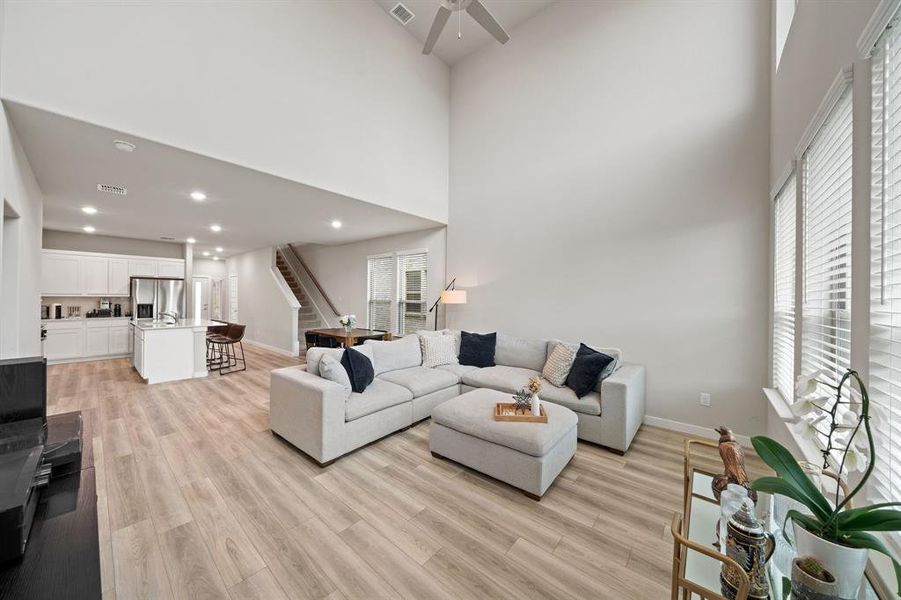Furnished interior view inside a new home in Eastridge, McKinney (Image 10). Furnished interior view inside a new home in Eastridge, McKinney (Image 10).