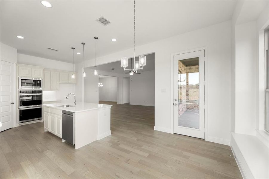 21. 1419 Canadian - Bath 21. 1419 Canadian - Bath