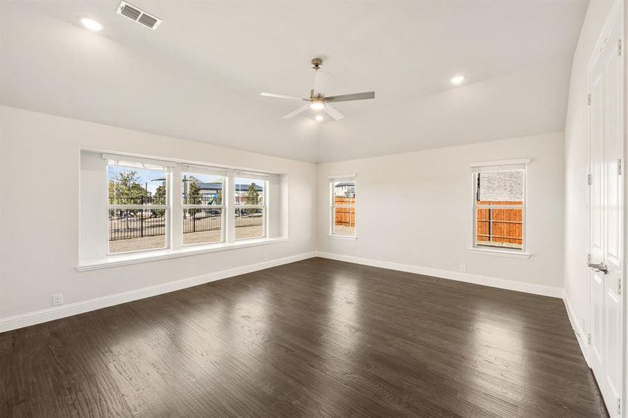 Spacious, unfurnished interior of a new home in Hayes Crossing, Midlothian (Image 29). Spacious, unfurnished interior of a new home in Hayes Crossing, Midlothian (Image 29).