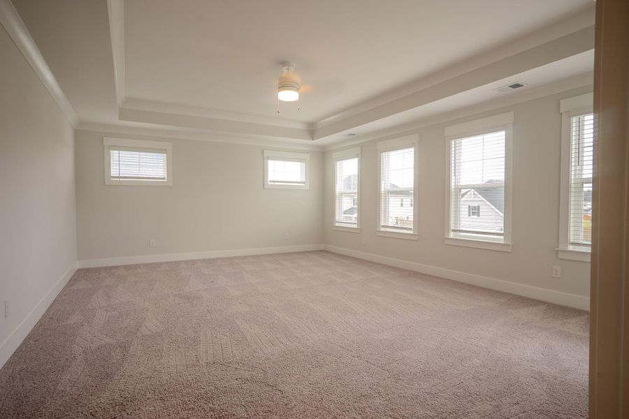 Spacious, unfurnished interior of a new home in Hewing Farms, Summerville (Image 38).
