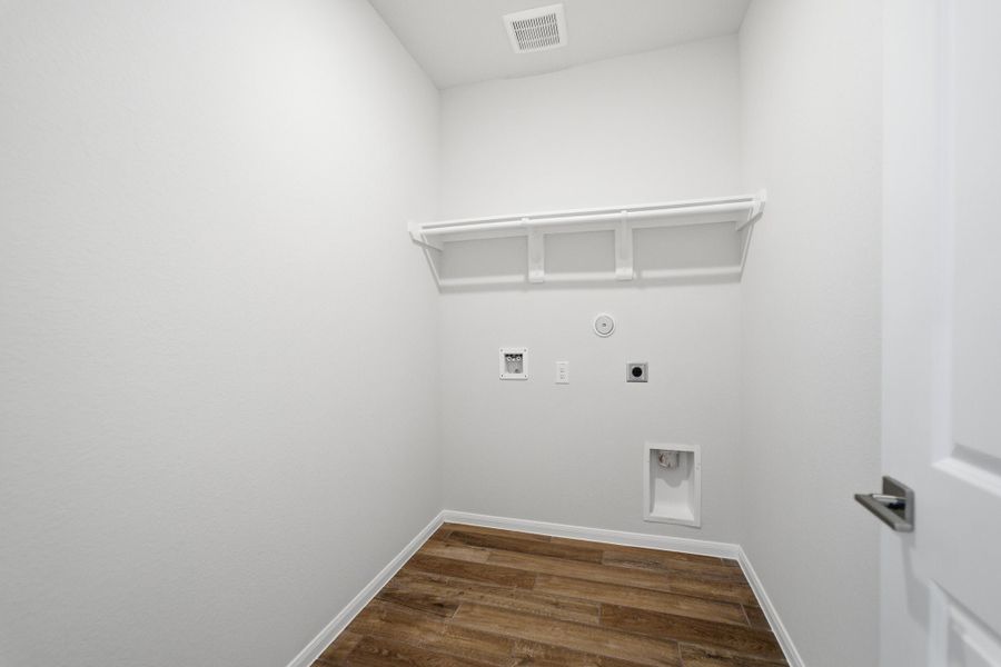 Spacious, unfurnished interior of a new home in Ashland, Richwood (Image 26).