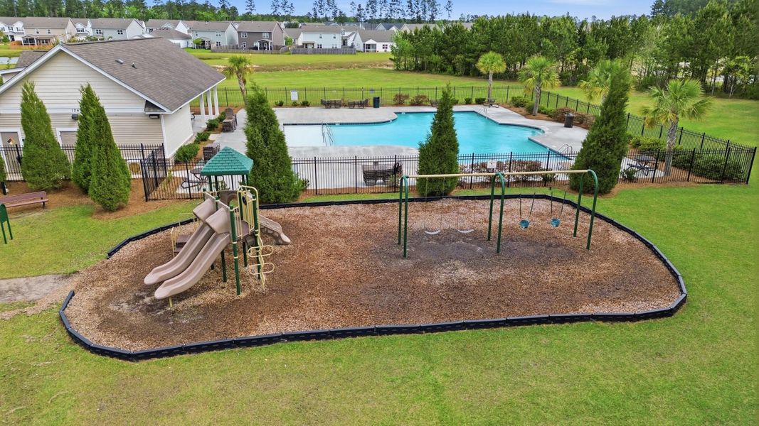 Community amenities in Sanctuary Cove at Cane Bay, Summerville (Image 50).